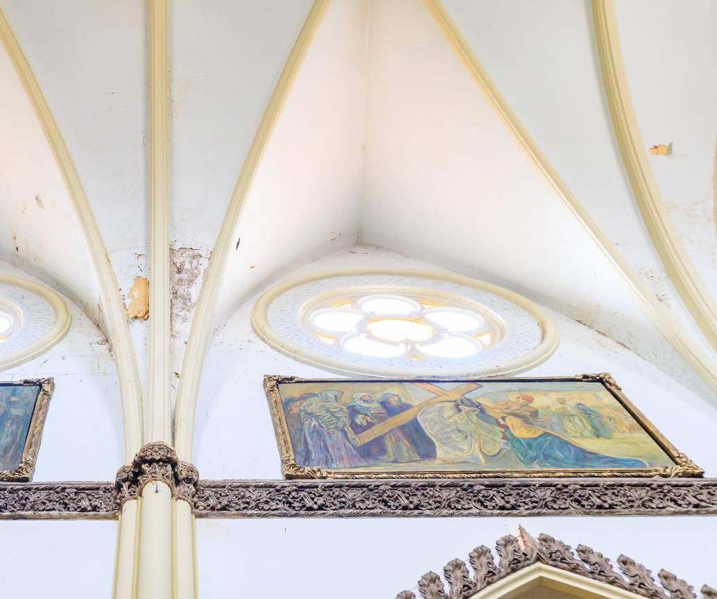 Algunos de los cuadros que podrían resultar afectados por la humedad. Foto: Andrés Camilo Suárez Echeverry