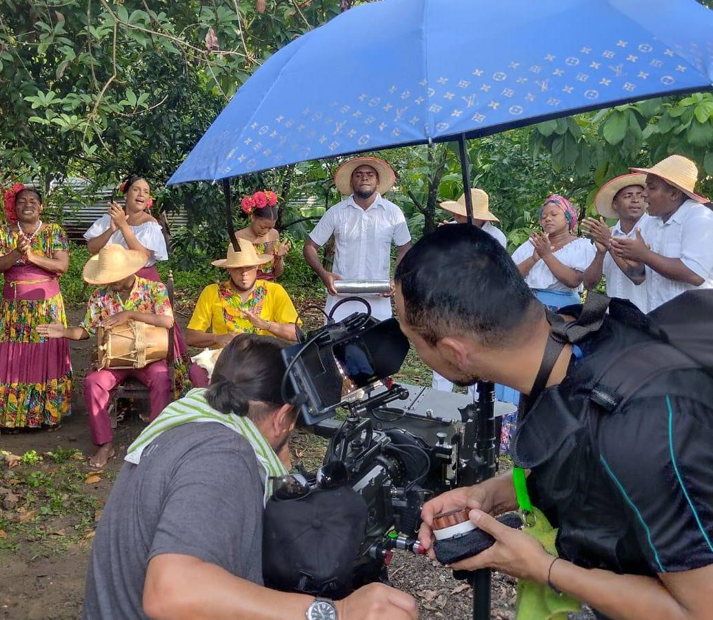 Proceso de rodaje en Bolívar durante la filmación del documental. FOTO cortesía Producciones MSM