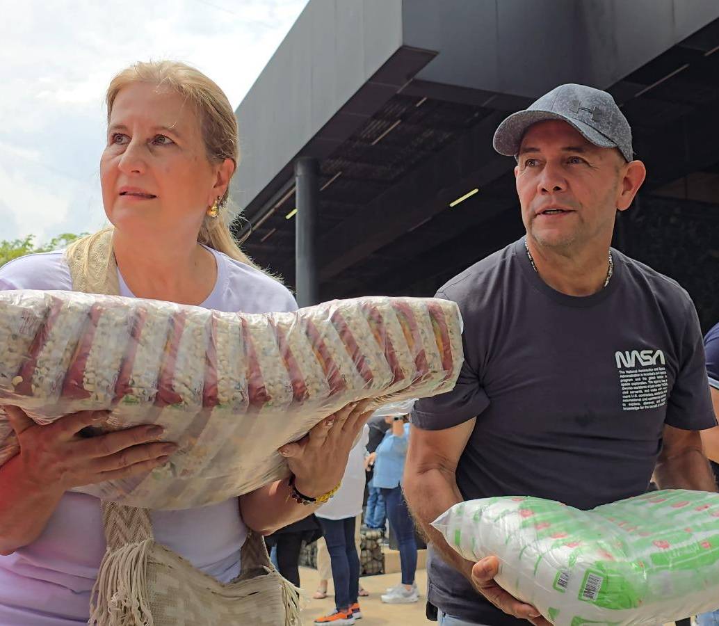 En la primera edición de la ´donatón´ en 2024 se recogieron 58 toneladas de alimentos. FOTO: ALCALDÍA DE MEDELLÍN