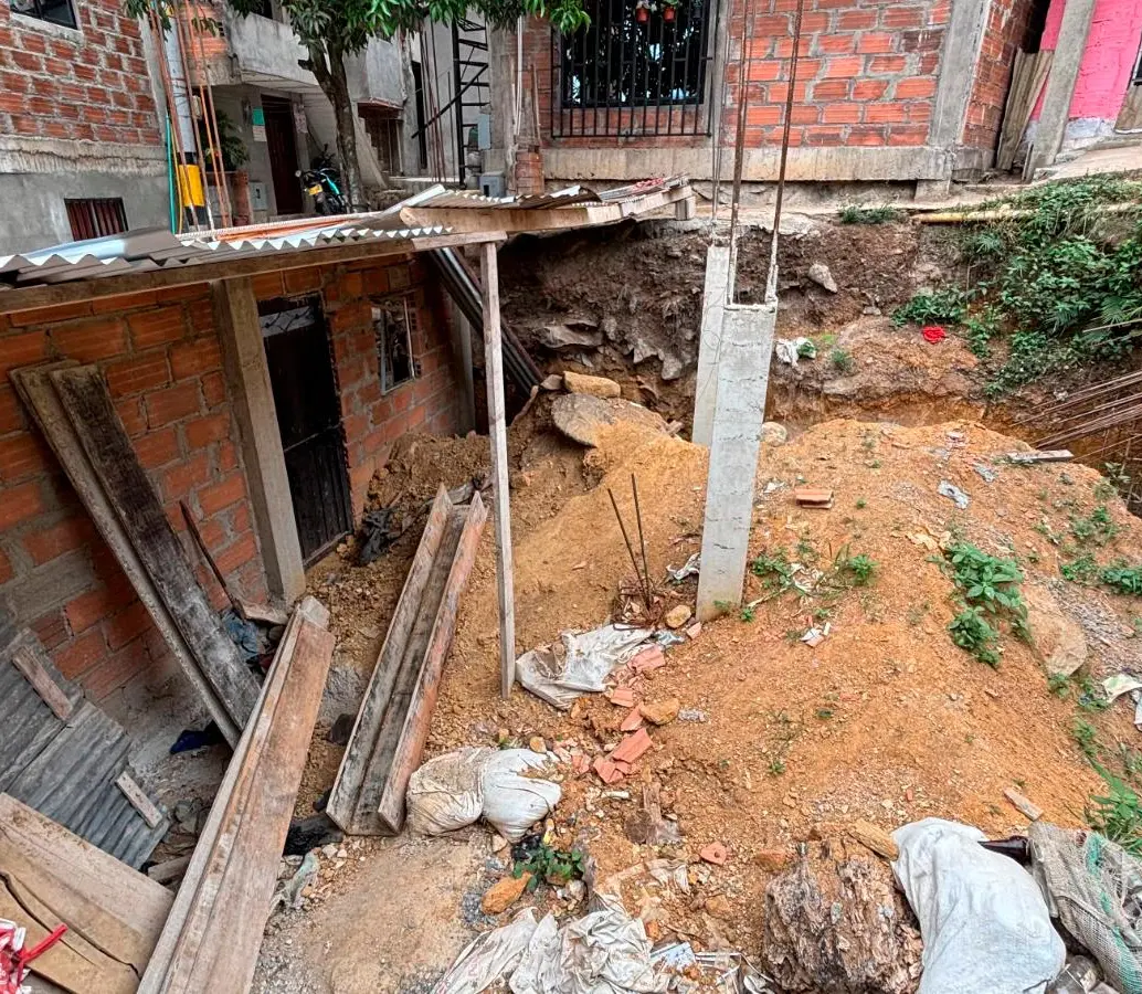 Las edificaciones no contaban con licencia de construcción y contrariaban los mandatos del POT de Medellín. FOTO: ALCALDÍA