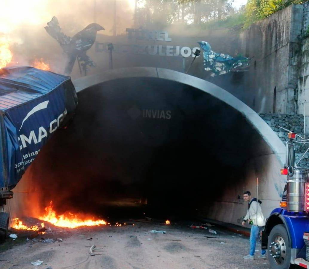 El accidente ocasionó el cierre de uno de los principales corredores de carga pesada del país. FOTO: CORTESÍA