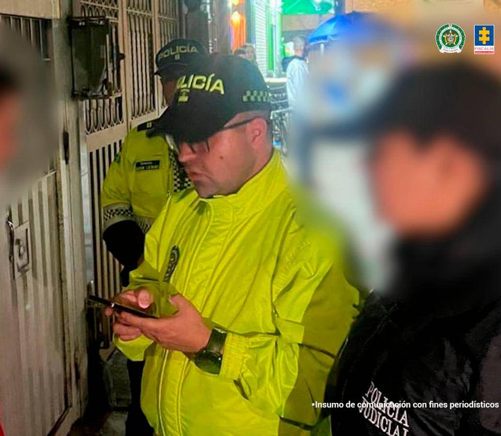 Este fue el momento de la captura en Bogotá de Harold Daniel Barragán Ovalle. FOTO: CORTESÍA DE LA FISCALÍA.