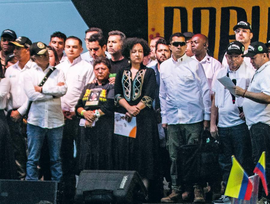 Luego del tarimazo del 21 de junio del año pasado, esta nueva actuación sumerge en la polémica a las negociaciones de la paz urbana del Valle de Aburrá. <b><span class="mln_uppercase_mln"> </span></b>FOTO<b><span class="mln_uppercase_mln"> JULIO CÉSAR HERRERA</span></b>