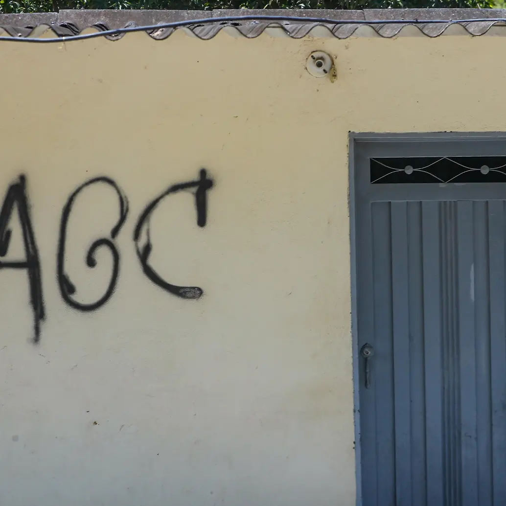 La expansión del Clan del Golfo en Antioquia se ha venido agudizando con los años. Suman 80 municipios en el departamento, de los cuales 20 fueron ocupados durante el último cuatrienio. FOTO: <b>MANUEL SALDARRIAGA</b>
