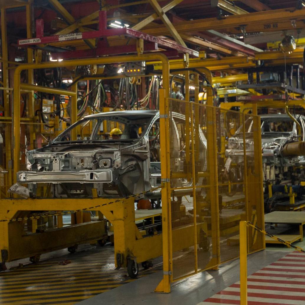 La fabricación de vehículos fue uno de los sectores industriales de desempeño negativo en 2023. FOTO Camilo Suárez 