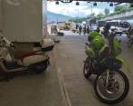 La víctima de este accidente falleció al golpearse contra uno de los muros del soterrado de Parques del Río. FOTO: CORTESÍA DENUNCIAS ANTIOQUIA