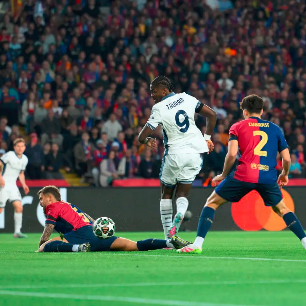 En la imagen el gol con el que se abrió la pizarra de Thuram para el Inter, en un partido colmado de emociones. FOTO @ChampionsLeague