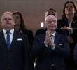 El presidente Gianni Infantino (centro) ha recorrido casi 32.000 kilómetros en los primeros días del Mundial. Foto: Xinhua