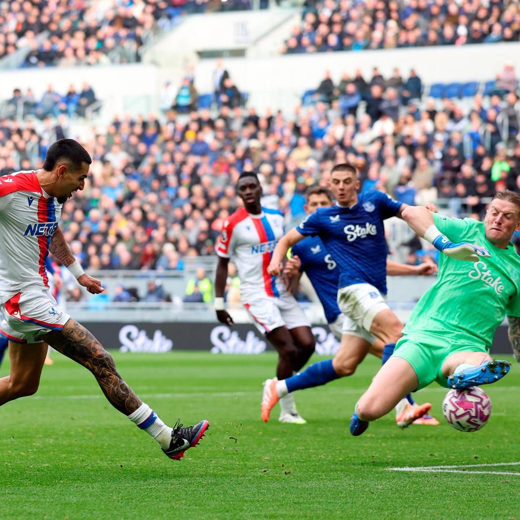 ¡Grito colombiano en Inglaterra! Daniel Muñoz sigue imparable con Crystal Palace FOTO: GETTY