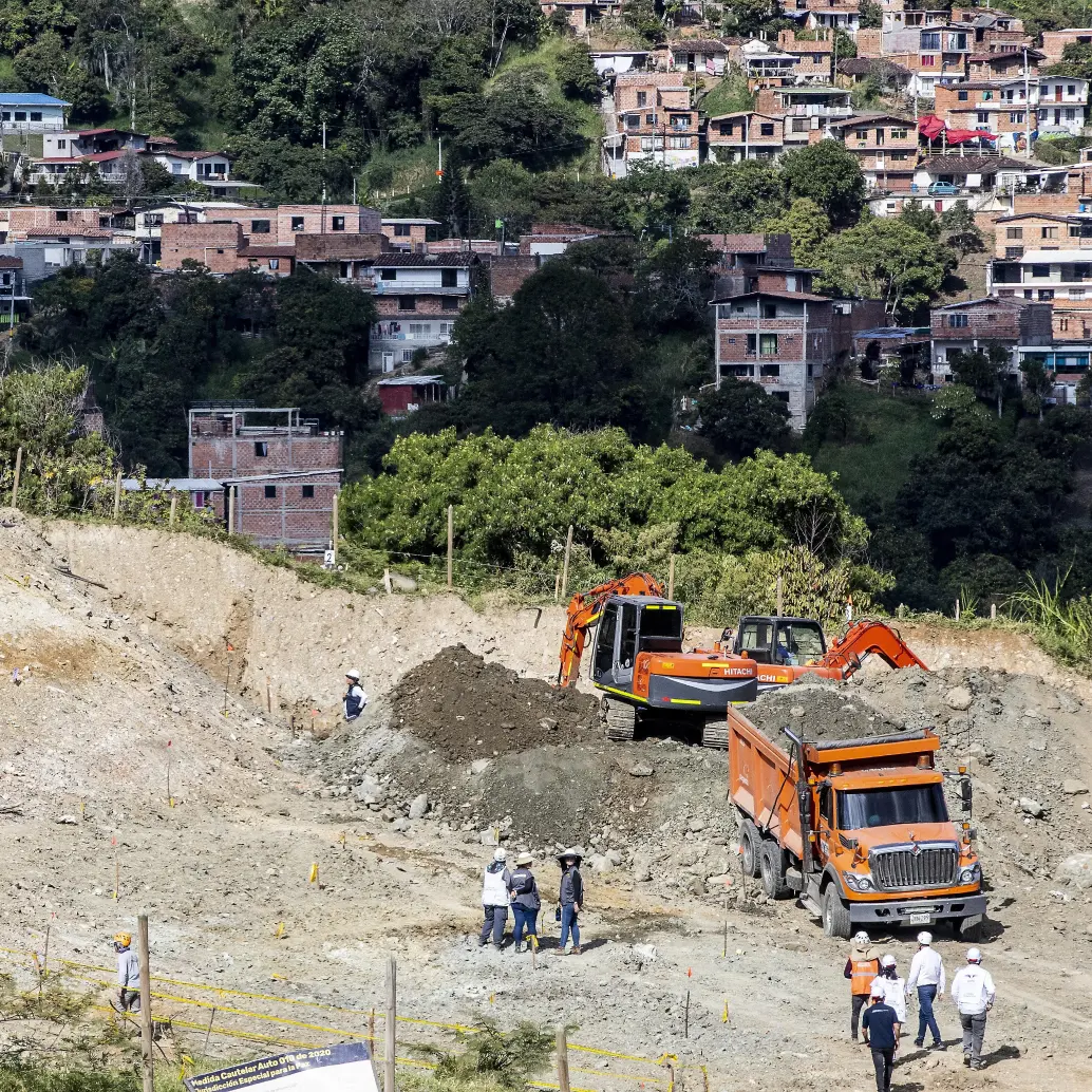 Maquinaria amarilla regresará a La Escombrera a partir de junio. FOTO: EL COLOMBIANO