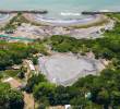 Esta es una vista aérea del volcán de lodo de Árboletes, ubicado al lado de la playa y considerado como uno de los principales atractivos turísticos de la zona del Urabá. FOTO CAMILO SUÁREZ