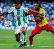 <p>En la imagen aparecen Jéfferson Duque, de Nacional, y Carlos Ramírez, del Pereira. Ambos jugadores son fichas clave para los dos jóvenes entrenadores. </p><p>FOTO<b><span class=mln_uppercase_mln> Jaime Pérez</span></b></p>