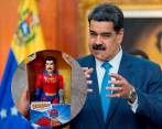 Nicolás Maduro, presidente de Venezuela, recibió fuertes críticas luego de la entrega del juguete a varios niños en Venezuela. FOTO EFE