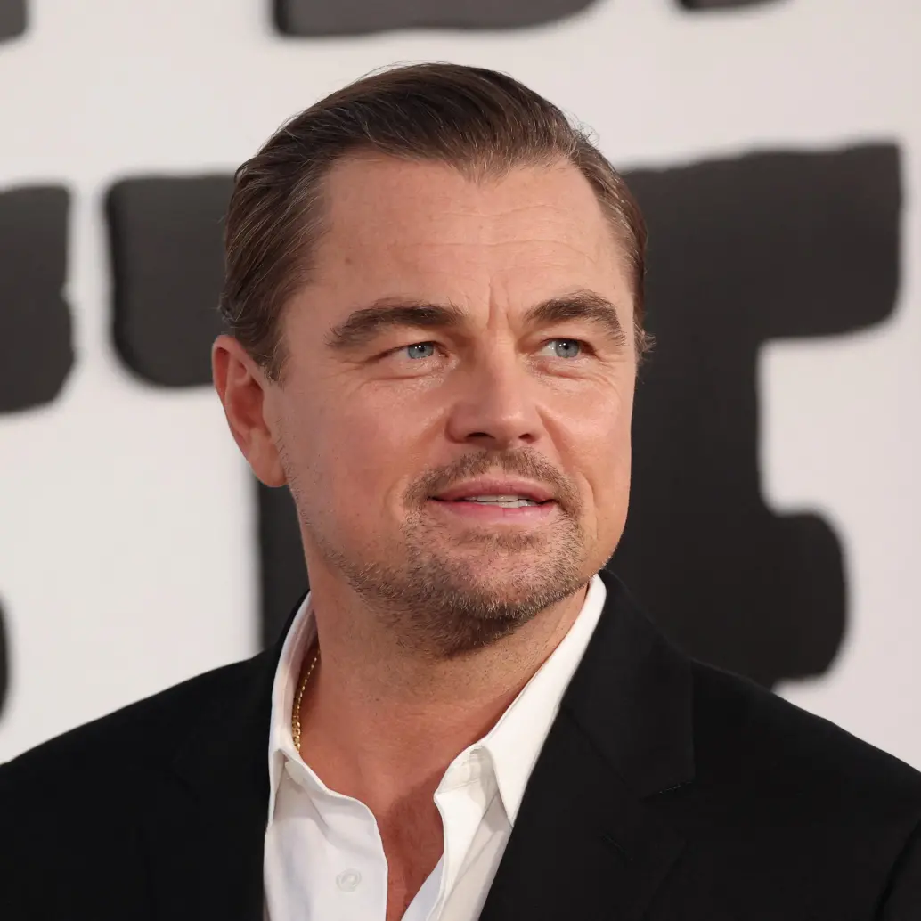 Leonardo DiCaprio protagoniza “One Battle After Another” (Una batalla tras otra) dirigida por Paul Thomas Anderson. FOTO: AFP