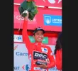 Darwin Atapuma fue uno de los colombianos que mostró talento y valentía en la Vuelta a España, donde llegó a ser líder. Ahora, cinco escarabajos buscan también protagonismo. FOTO Getty