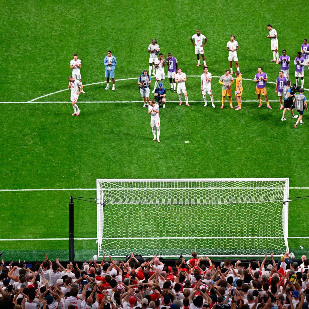 Los futbolistas ingleses recibieron el respaldo masivo por parte de sus aficionados durante todo el Mundial. Foto: tomada del x de @England