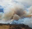 Desde el sábado se avanza en Villa del Leyva en tratar de controlar el incendio. Foto: redes