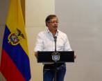El presidente de la República, Gustavo Petro, instó a los bancos a bajar las tasas de interés para estimular el uso del crédito por parte de los colombianos. FOTO Manuel Saldarriaga
