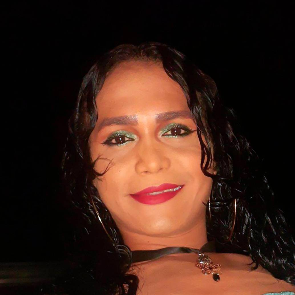Nawar Jiménez tenía 28 años y participaba en procesos de me- moria, liderazgo Lgbtiq+, restitución de tierras y en actividades culturales y deportivas en su municipio, el Carmen de Bolívar
