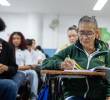 Una de las alumnas de CLEI en uno de los colegios de la ciudad de Medellín. FOTO: Cortesía