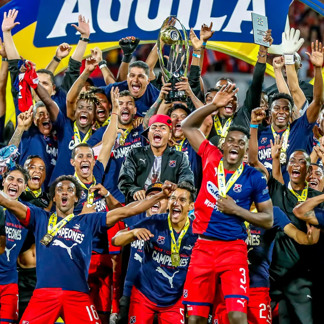 La última vez que el Medellín levantó un título con presencia de público en el Atanasio Girardot fue en 2019, cuando ganó la Copa de ese año. Foto: Juan Antonio Sánchez