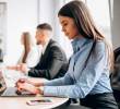 Sectores como ventas, logística y servicio al cliente lideran las contrataciones de talento joven. FOTO: Freepik