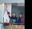 Este fue el momento, registrado por los vecinos, en los que Paola Navia Valencia usó el arma en el balcón de un apartamento. FOTO: TOMADA DE VIDEO.