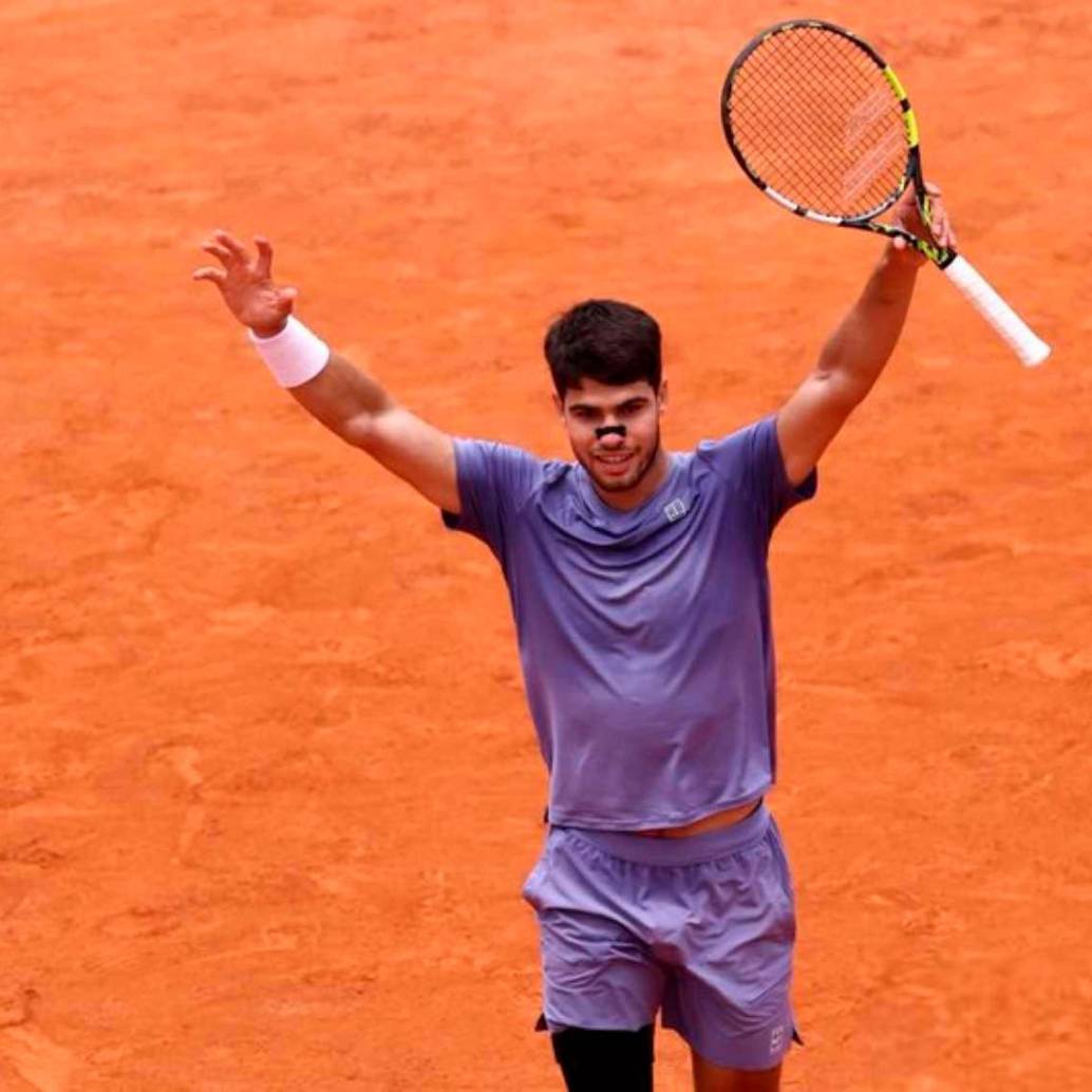 Alcaraz venció a Draper con parciales de 6-4 y 6-4, en un juego que duró una hora y 37 minutos. FOTO: Tomada X@alcarchive