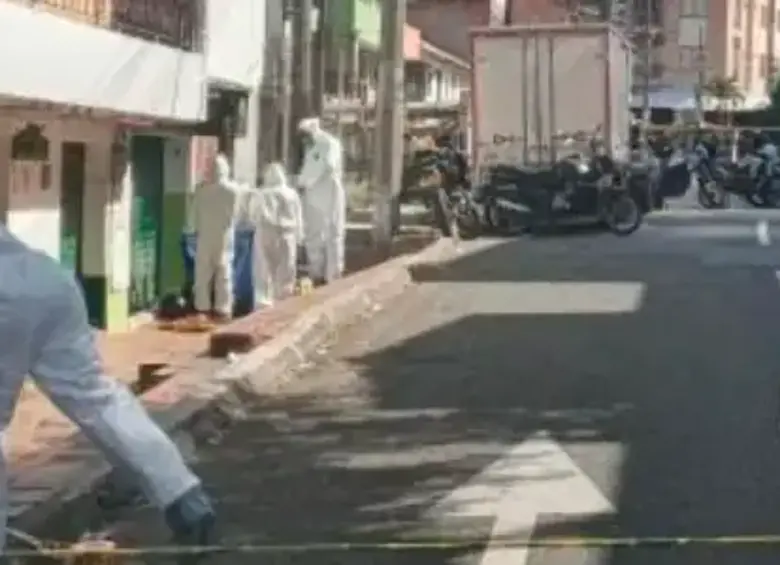 ¿Se pasó el pare? Accidente de dos motos dejó un muerto en Bello, Antioquia