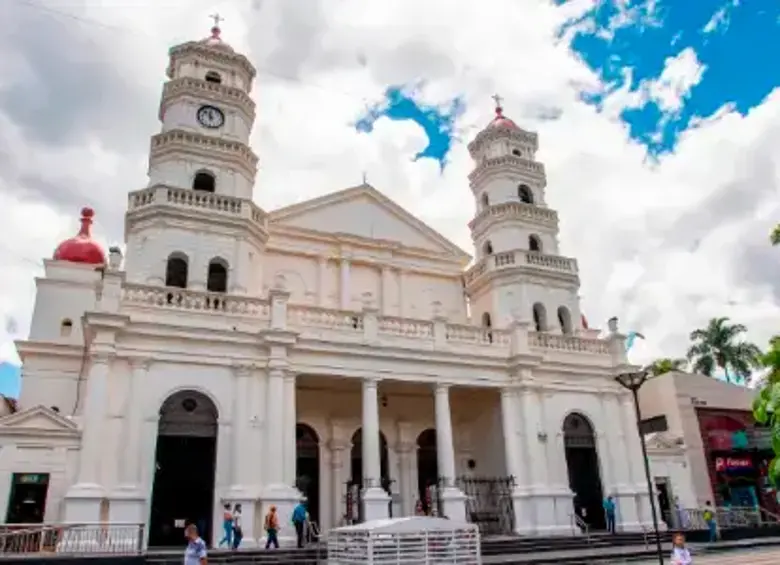 ¿Hasta cuándo puede pagar el impuesto predial sin recargo en Envigado?
