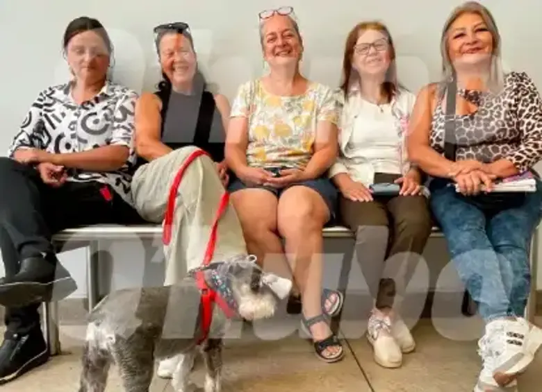 En Sabaneta: ellas no se quieren quedar sin una fiesta de 15