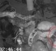 Esta es la grabación en la que se ve a uno de los militares consumiendo droga. FOTO: Captura de video