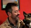 Jorge Hugo Marín adelanta una búsqueda pública para encontrar a “Guaro”, su perro y compañero desde hace cuatro años, desaparecido durante el robo. FOTO: COLPRENSA