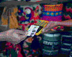 El beneficio está dirigido a las tarjetas Visa Clásica, Mastercard Clásica, American Express Blue, Mastercard Joven y Mastercard Ideal. FOTO BANCOLOMBIA