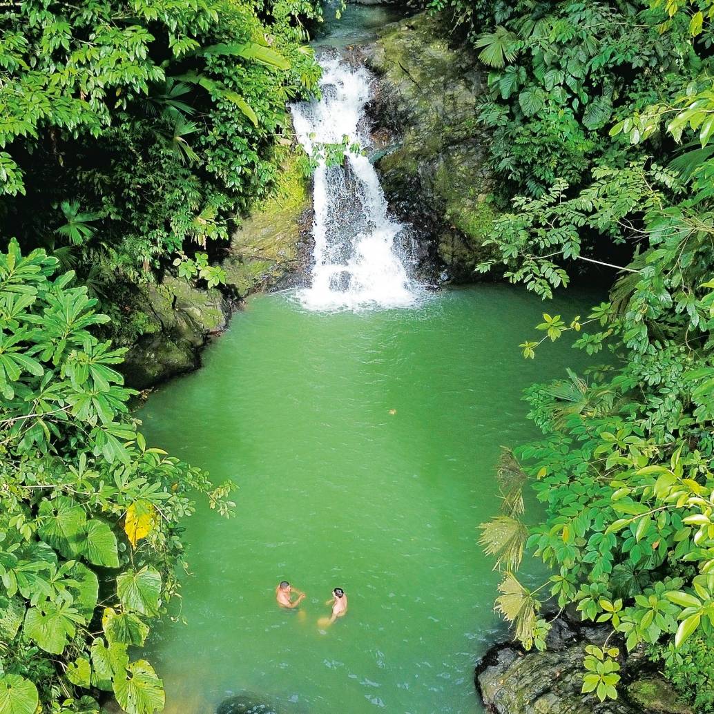 El río Chibugá, entre Dabeiba y Mutatá, ofrece enormes y cristalinos pozos para el disfrute de los visitantes.<b><span class="mln_uppercase_mln"> </span></b>FOTO<b><span class="mln_uppercase_mln"> Manuel Saldarriaga</span></b>