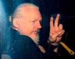 Estados Unidos requiere al fundador de WikiLeaks para procesarlo por 18 delitos de espionaje e intrusión informática que pueden acarrearle hasta 175 años de cárcel en ese país. FOTO GETTY