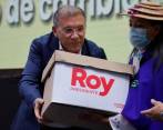 Aunque fue el primero en llevar las firmas de manera oficial a la Registraduría, Roy Barreras desistió de su postulación presidencial en las últimas horas. FOTO: Cortesía Campaña Roy Barreras. 