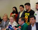 Rueda de prensa de Gustavo Petro junto a miembros de la Alianza Verde que lo apoyan. FOTO COLPRENSA