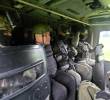 Andrés Felipe Marín Silva, alias Pipe Tulúa en helicóptero de la Policía previo a su traslado. FOTO CORTESÍA MINDEFENSA