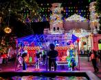 Ir a ver los alumbrados de Medellín y los municipios vecinos es el plan obligado para esta temporada. Foto: Jaime Pérez Munévar