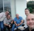 En la foto (de izq. a der.) aparecen Álvaro Villada; un abogado allegado; Miguel Quintero; Wílder Echavarría, exdirector de la EDU, y Jorge Enrique Liévano, ex gerente de Metroparques; todos complicados por testigos ante Fiscalía y otros órganos de control. Foto: cortesía y pantallazo de Noticias Caracol