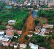 Además de las dos viviendas arrasadas, el Distrito ordenó la evacuación preventiva de otras siete casas, dado que el terreno continuaba inestable. FOTOS Camilo Suárez