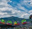 Así se la primera montaña rusa familiar ubicada dentro de un centro comercial en Colombia. FOTO cortesía Happy City