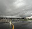 Aspecto de la pista del aeropuerto Olaya Herrera durante la mañana de este martes. FOTO: Cortesía Airplan