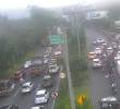 El cierre de la avenida Regional, a la altura de Viva Envigado, se ocasionó por una situación judicial registrada en la madrugada de este martes. FOTO: CORTESÍA