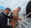 Geovany Andrés Rojas (“Araña”) abordó el avión de la DEA el 25 de septiembre de 2026. FOTO: CORTESÍA DE LA POLICÍA.