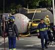 Bomberos de Bello llegó cerca de la medianoche a atender la emergencia y aún se encuentran en labores de limpieza. Foto: cortesía.