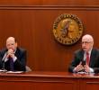 El ministro de Hacienda, Germán Ávila (izq.) y el gerente del Emisor, Leonardo Villar (der.) explicaron sus puntos de vista sobre tasas de interés, en rueda de prensa. FOTO cortesía Banco de la República