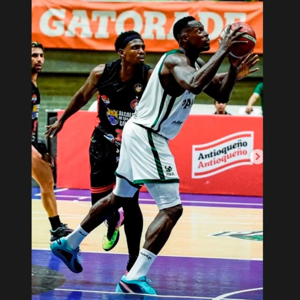Juan Diego Tello es una de las figuras de Paisas, el quinteto que ya está clasificado a las semifinales de la Liga Profesional de Baloncesto. FOTO CORTESÍA PAISAS 