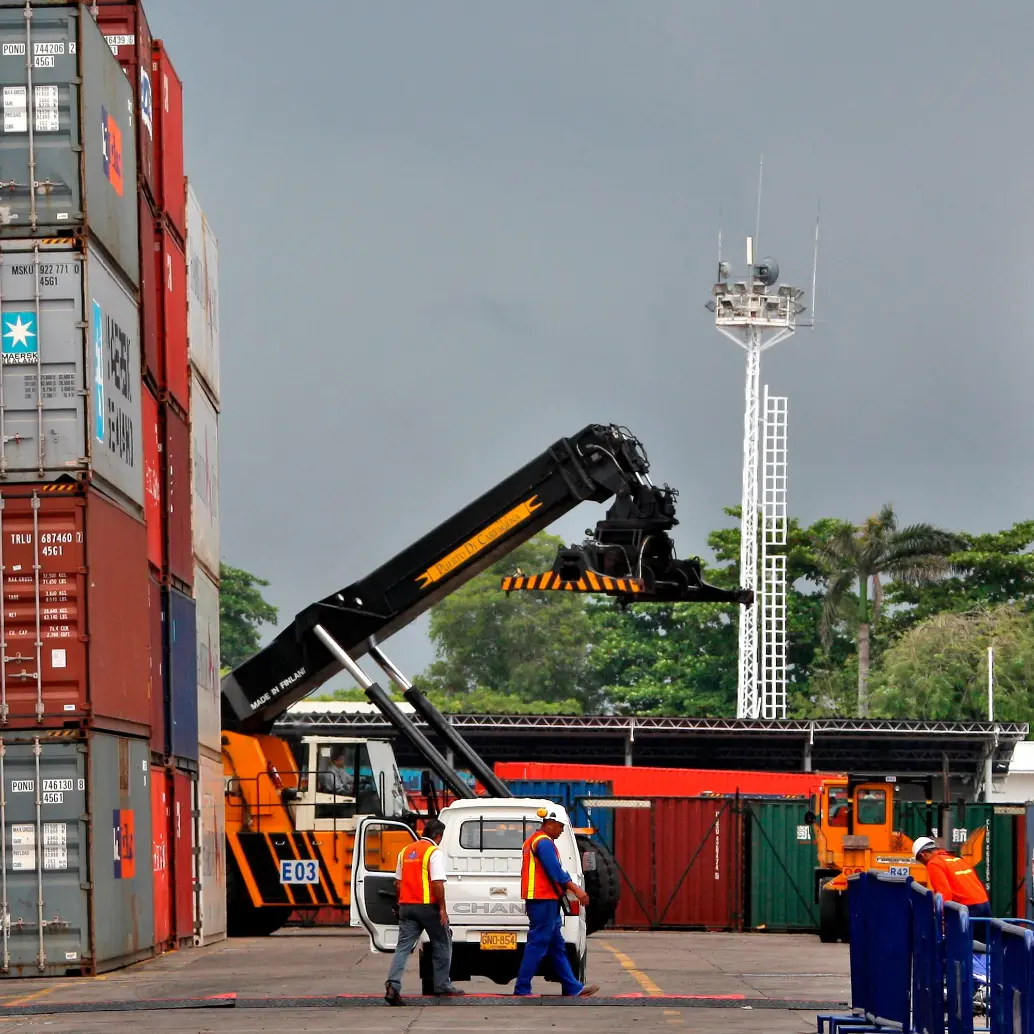 En julio, las importaciones de manufacturas fueron de US$4.972,7 millones. FOTO Juan Antonio Sánchez